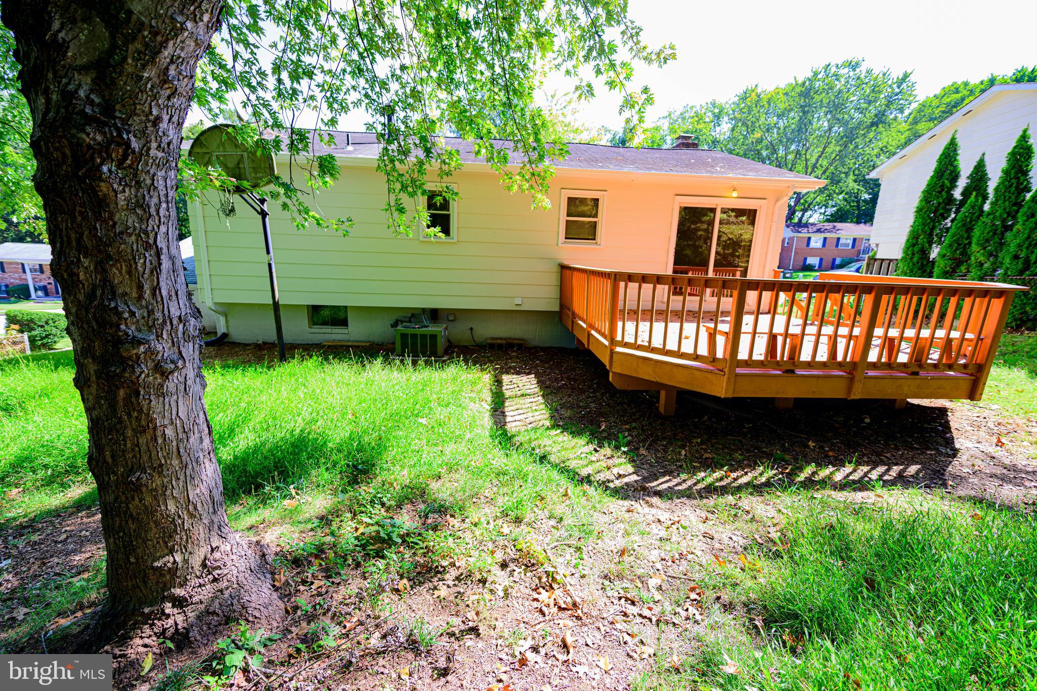 13628 Kingsman Road Woodbridge, VA 22193 - Photo 35 of 37 Rear