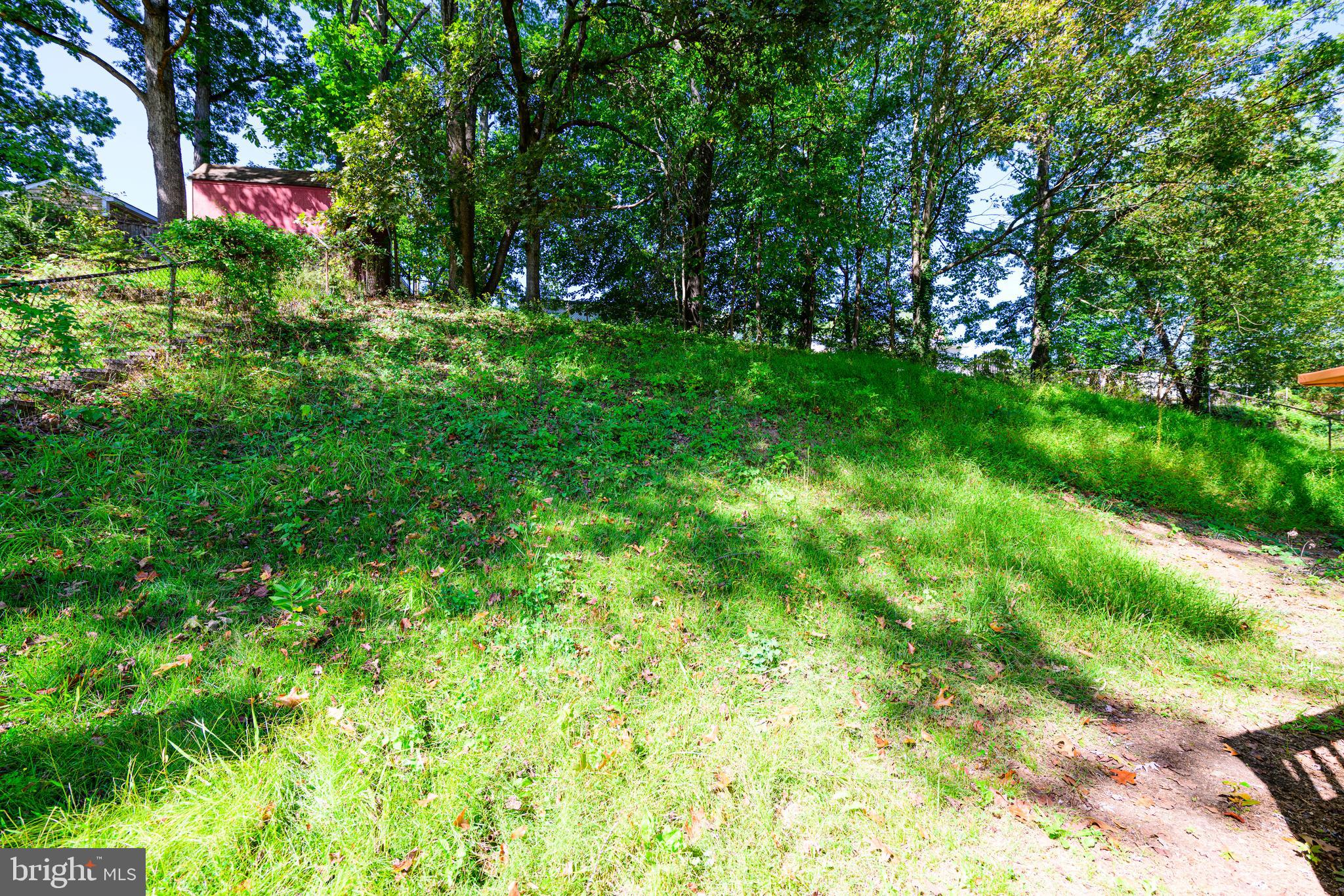 13628 Kingsman Road Woodbridge, VA 22193 - Photo 36 of 37 Rear