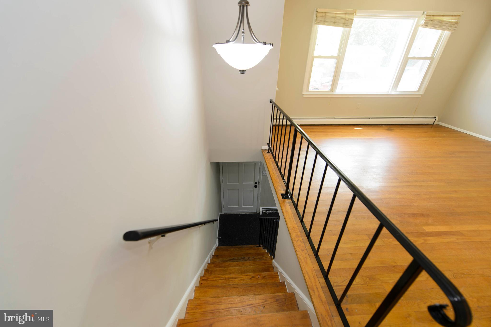 13628 Kingsman Road Woodbridge, VA 22193 - Photo 7 of 37 Stairs to 2nd floor