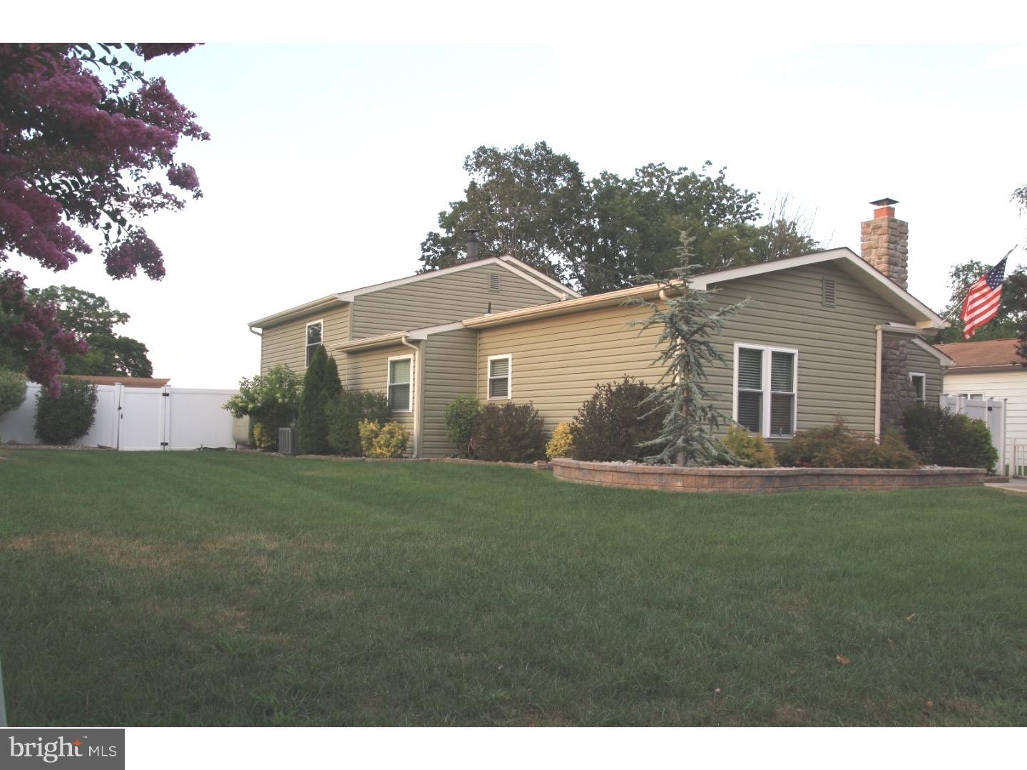 132 Harvest Road Logan Township, NJ 08085 - Photo 3 of 24