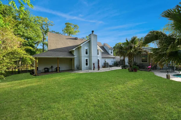 $534,900 | 20202 Deer Run Road, Damon, TX 77430