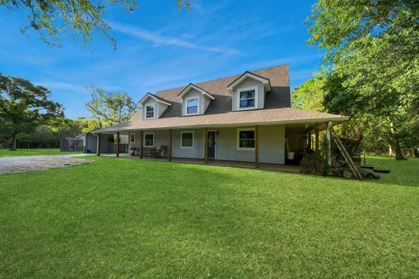 $534,900 | 20202 Deer Run Road, Damon, TX 77430