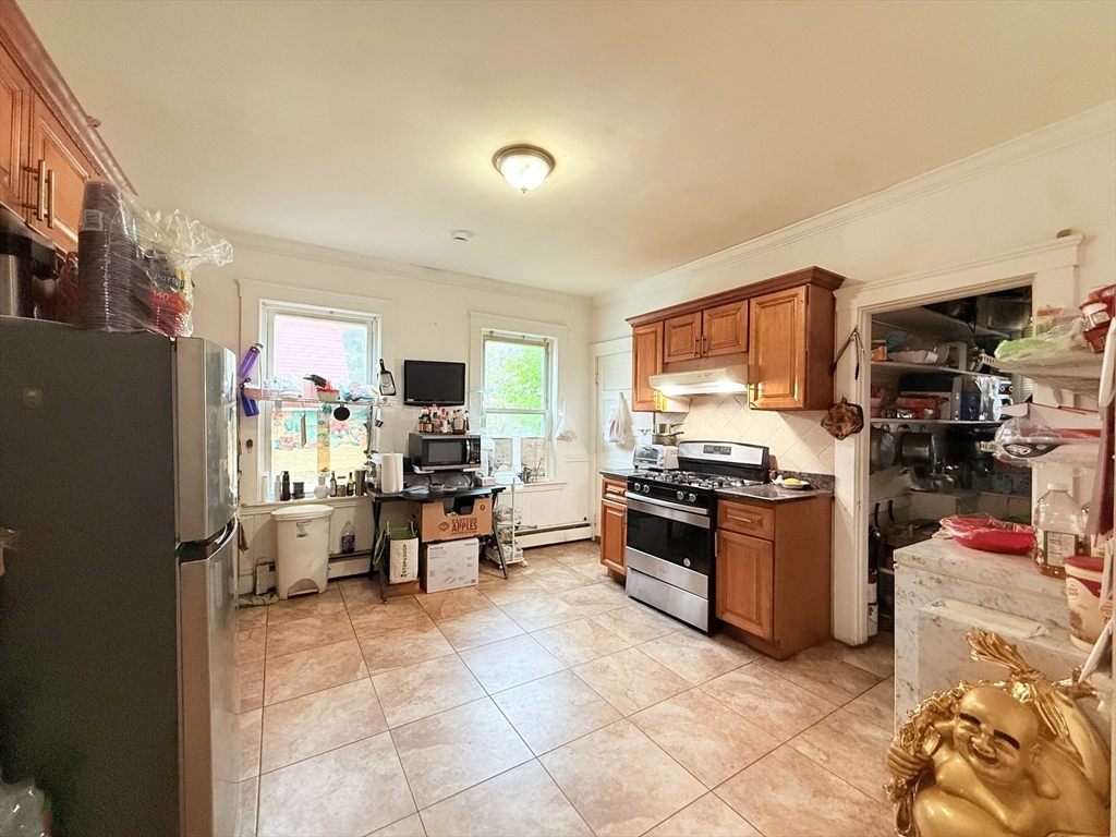 11 Edwin Street Boston, MA 02124 - Photo 3 of 20