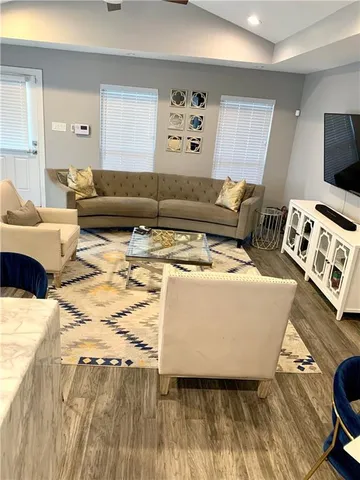 $2,500 | 2615 Delachaise Street, New Orleans, LA 70115