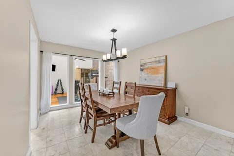 $525,000 | 2907 Bissonnet Street, West University Place, TX 77005