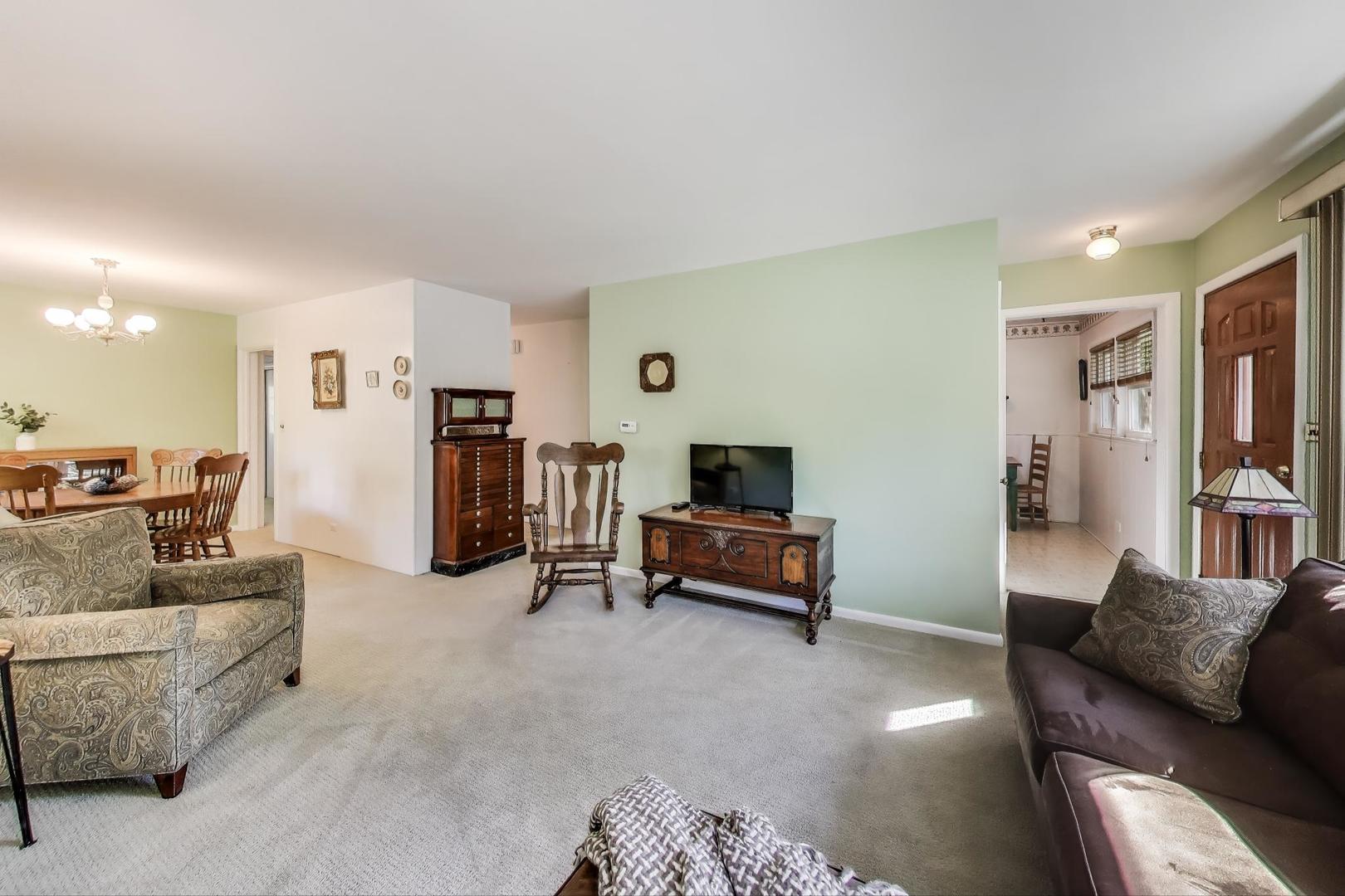 309 Darrow Avenue Evanston, IL 60202 - Photo 3 of 29