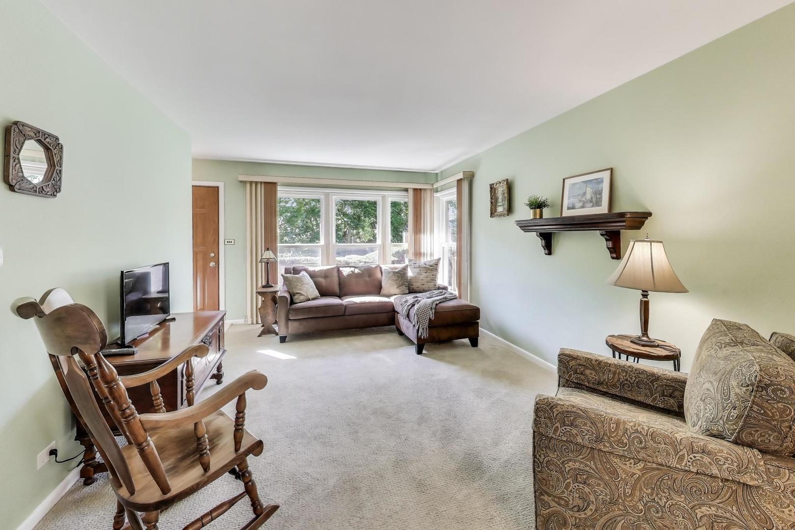 309 Darrow Avenue Evanston, IL 60202 - Photo 4 of 29