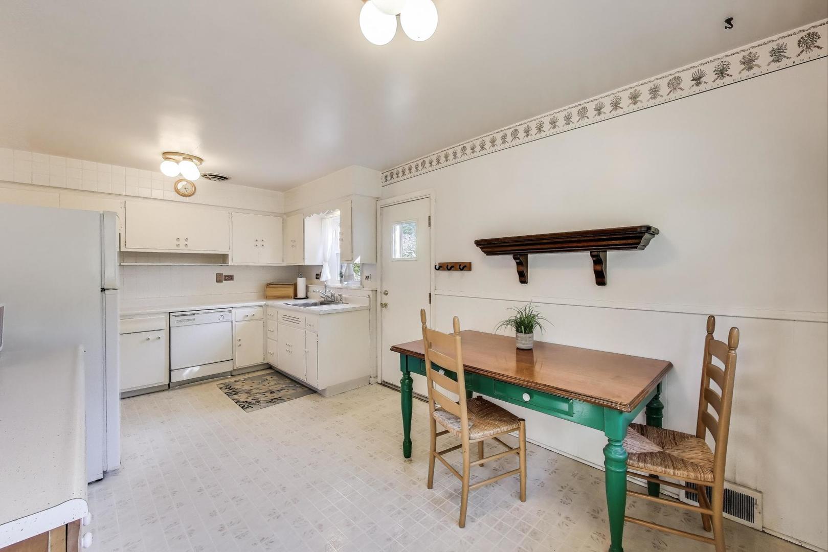 309 Darrow Avenue Evanston, IL 60202 - Photo 8 of 29