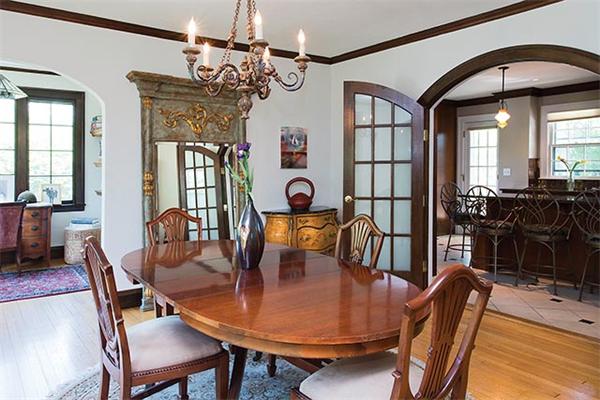 14 Chamberlain Road Newton, MA 02458 - Photo 4 of 10 Gallery Image 4