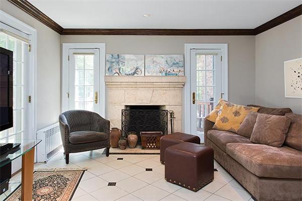 14 Chamberlain Road Newton, MA 02458 - Photo 7 of 10 Gallery Image 7