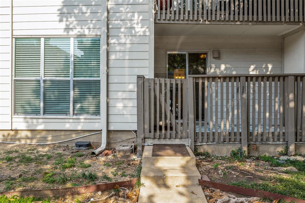 a view of house exterior