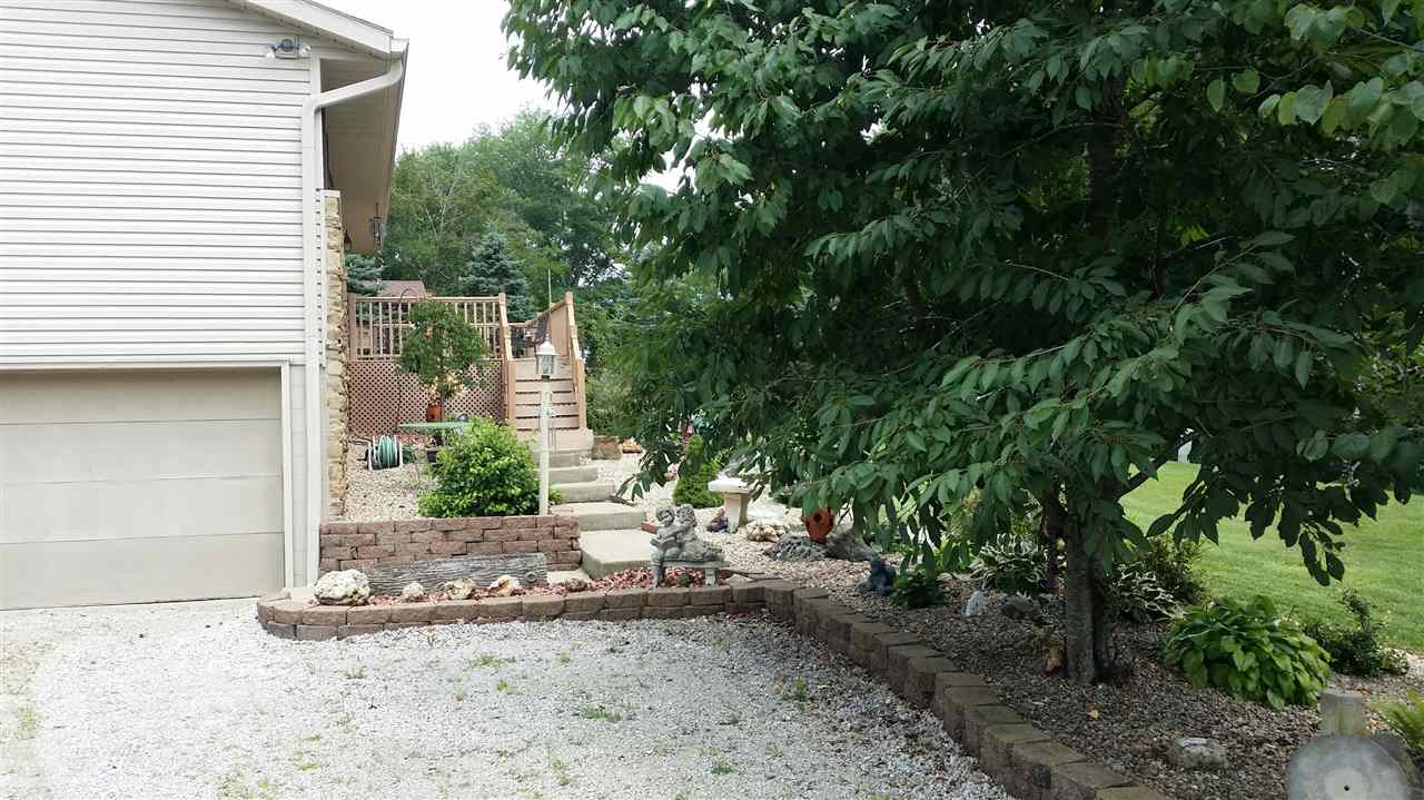 6475 East Robinson Road Bloomington, IN 47408 - Photo 4 of 19 Gallery Image 4