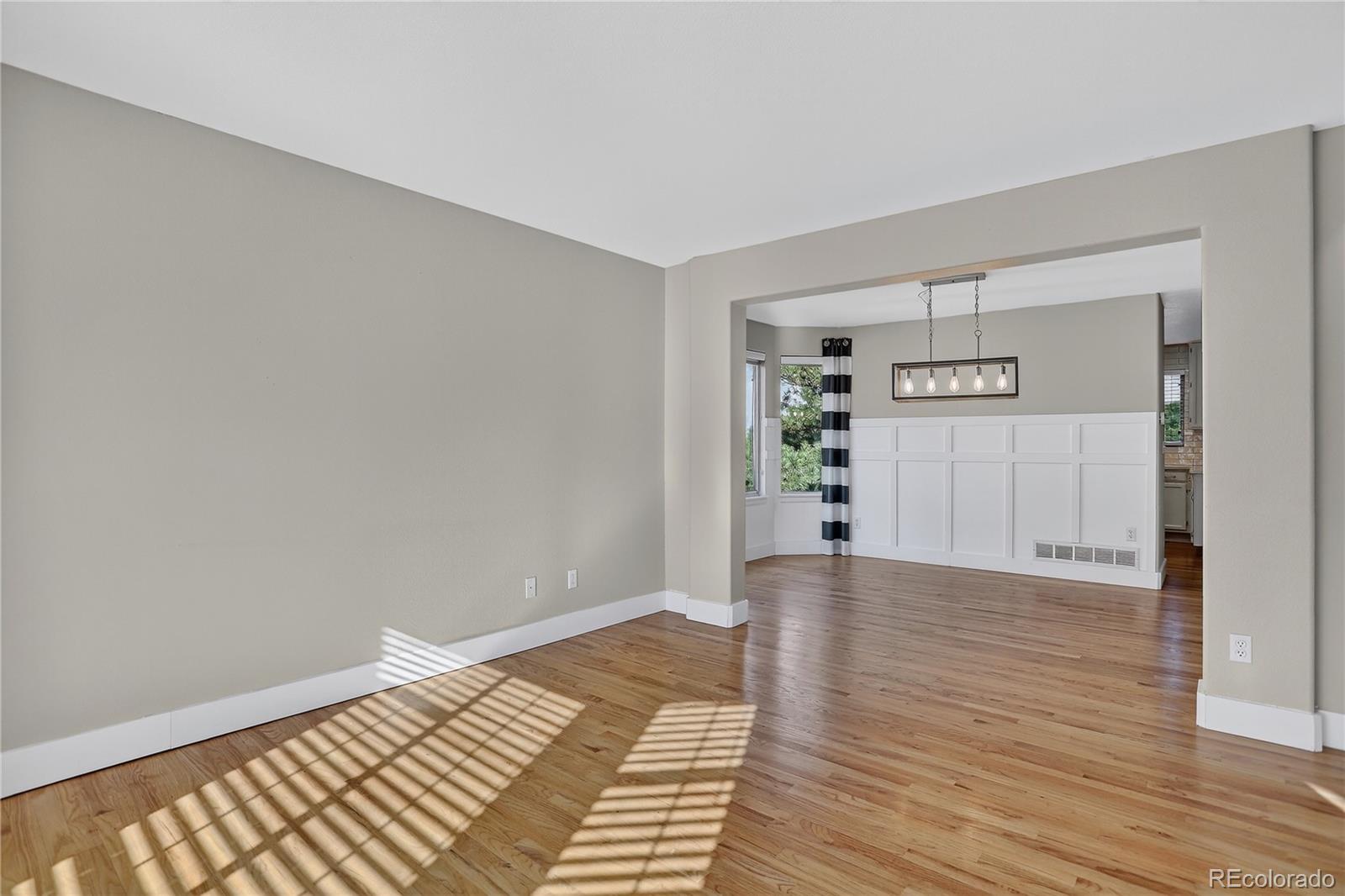 10155 Silver Maple Circle Highlands Ranch, CO 80129 - Photo 4 of 50 Gallery Image 4