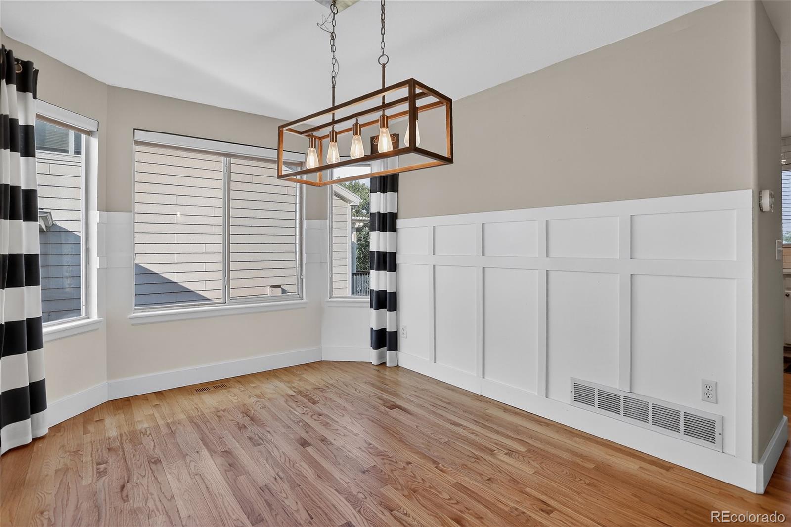 10155 Silver Maple Circle Highlands Ranch, CO 80129 - Photo 6 of 50 Gallery Image 6