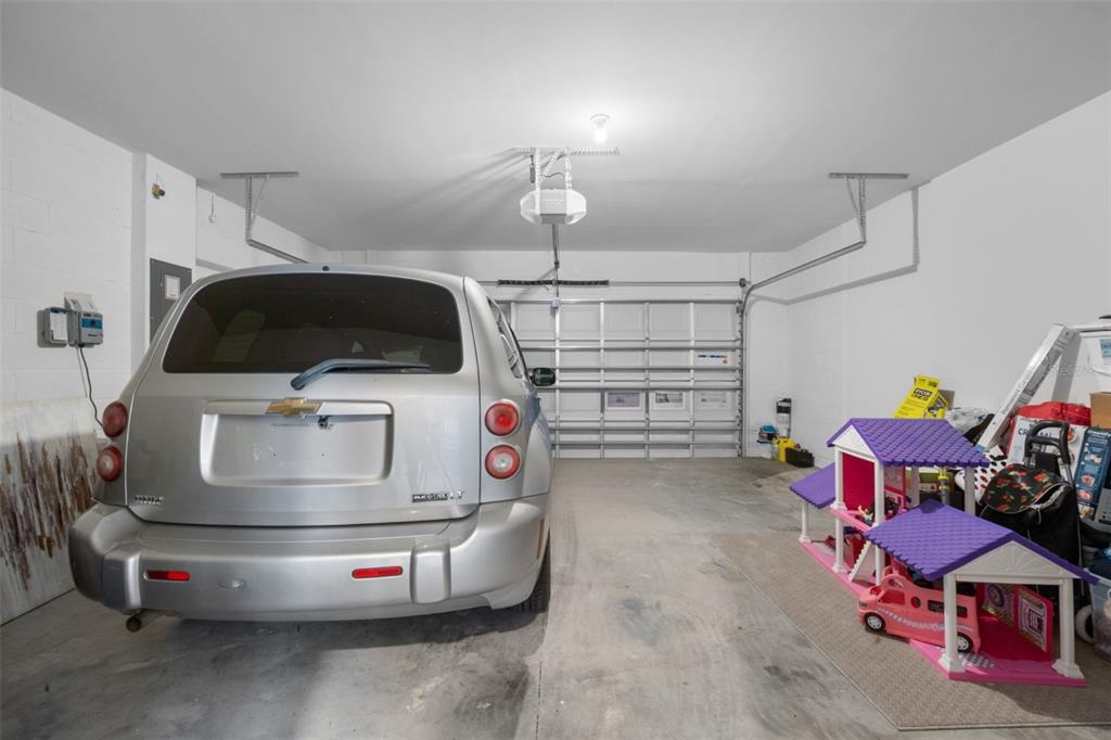 821 Sun Burst Road Winter Haven, FL 33880 - Photo 68 of 86 a utility room with dryer and washer