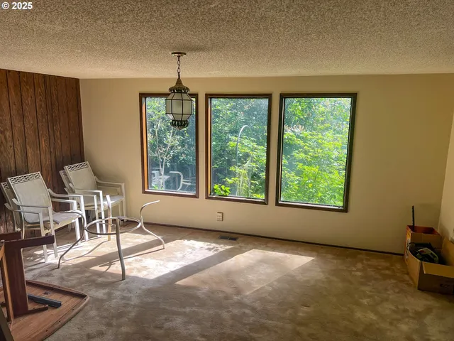 $474,900 | 645 Kingswood Avenue, Eugene, OR 97405