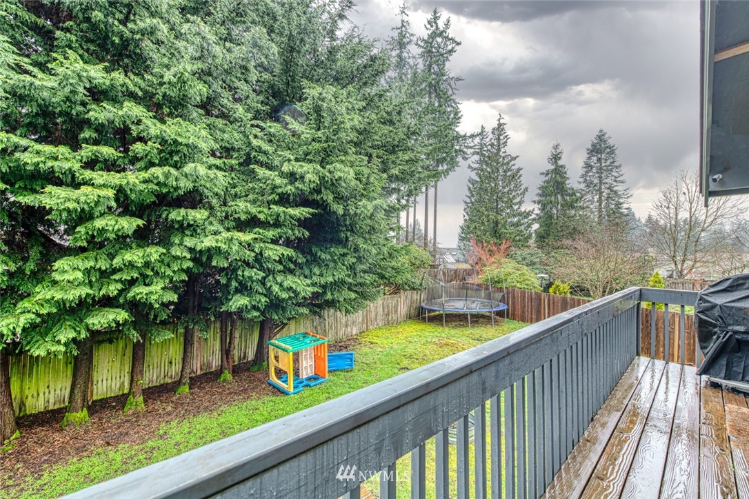 16618 28th Drive Southeast Bothell, WA 98012 - Photo 11 of 36 Gallery Image 11