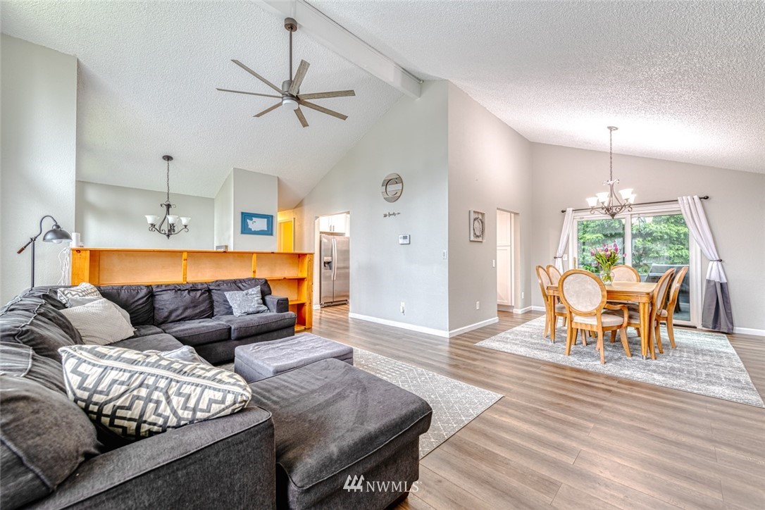 16618 28th Drive Southeast Bothell, WA 98012 - Photo 6 of 36 Gallery Image 6