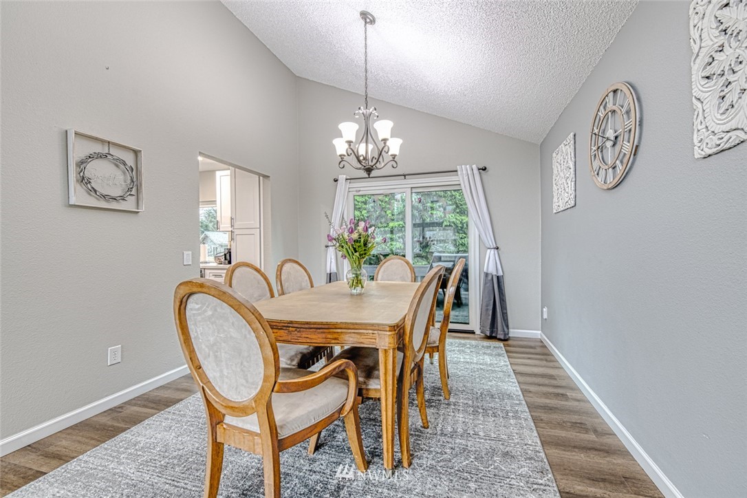 16618 28th Drive Southeast Bothell, WA 98012 - Photo 9 of 36 Gallery Image 9