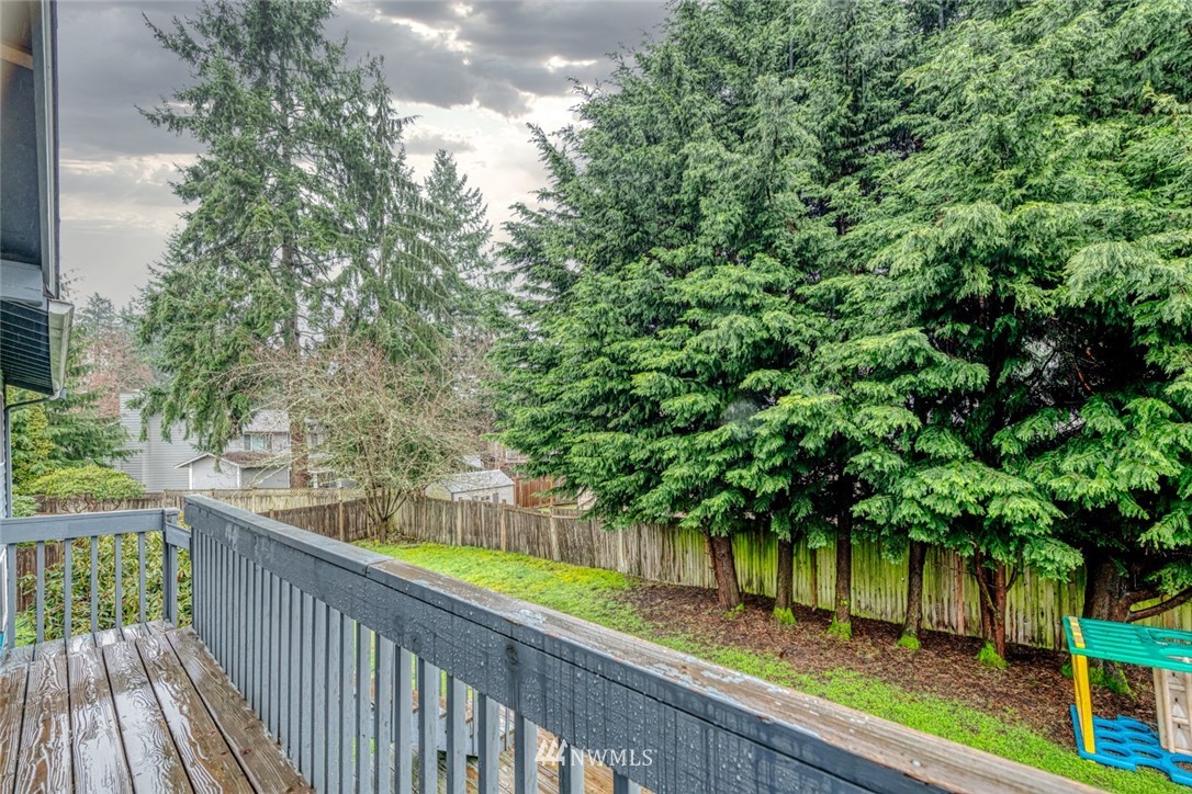 16618 28th Drive Southeast Bothell, WA 98012 - Photo 10 of 36 Gallery Image 10