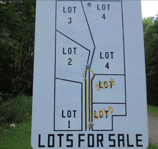 a sign that is on the wall