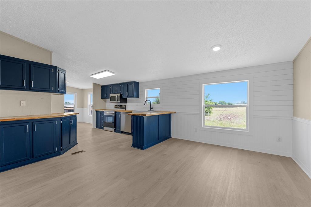 214 Bluebonnet Ridge Lane Eddy, TX 76524 - Photo 9 of 34