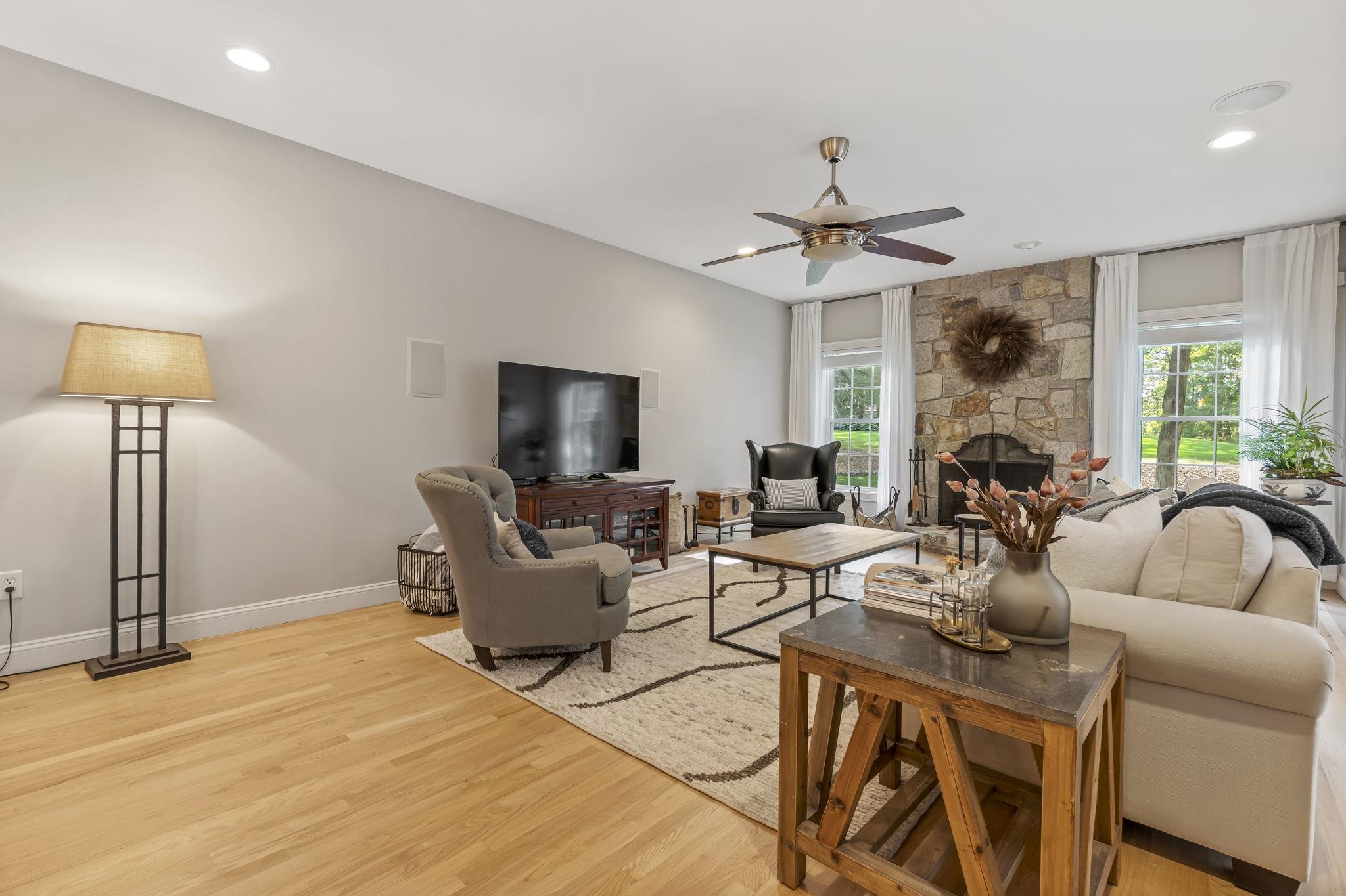 10 Poplar Road Windham, NH 03087 - Photo 16 of 60