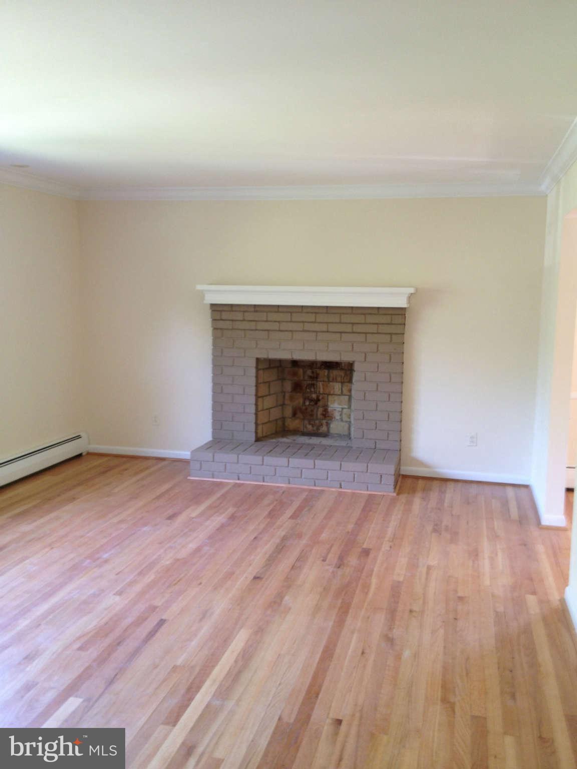 10053 Fox Den Road Ellicott City, MD 21042 - Photo 12 of 24 Living Room