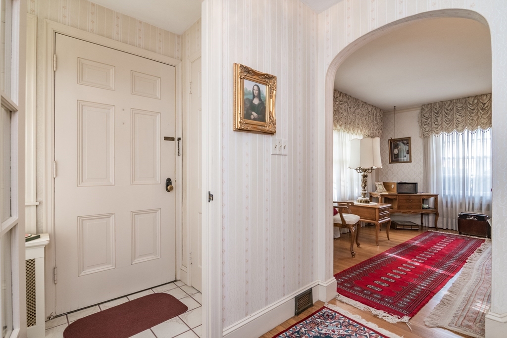 32 Longview Drive Longmeadow, MA 01106 - Photo 14 of 42 a living room with furniture and a window