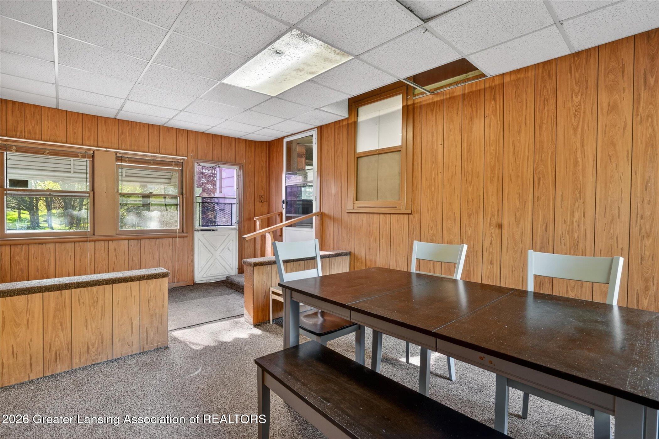 1910 Elmwood Road Lansing, MI 48917 - Photo 33 of 42 37-1910-Elmwood-Rd-Lansing-MI-48917-Wind