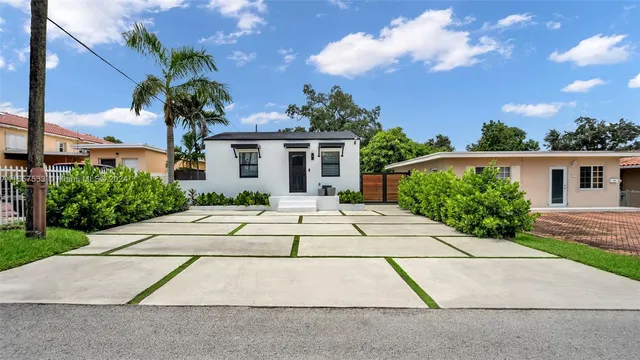 $4,500 | 2324 Southwest 58th Court, Miami, FL 33155