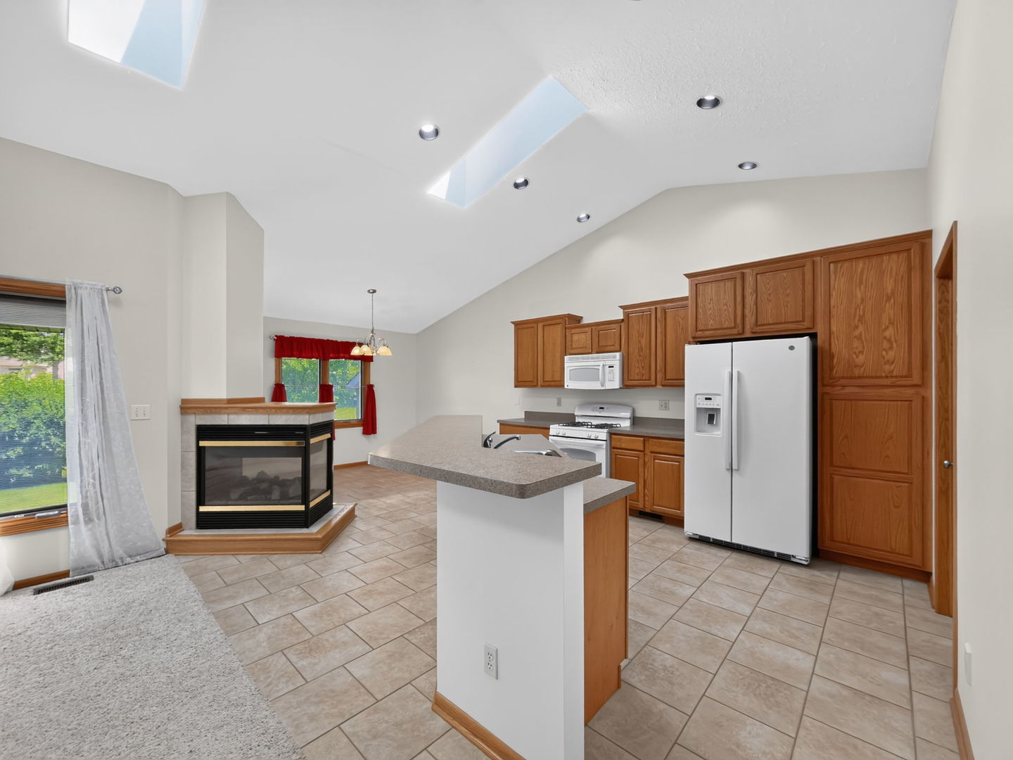 533 Brant Circle, Unit 533 DeKalb, IL 60115 - Photo 8 of 27