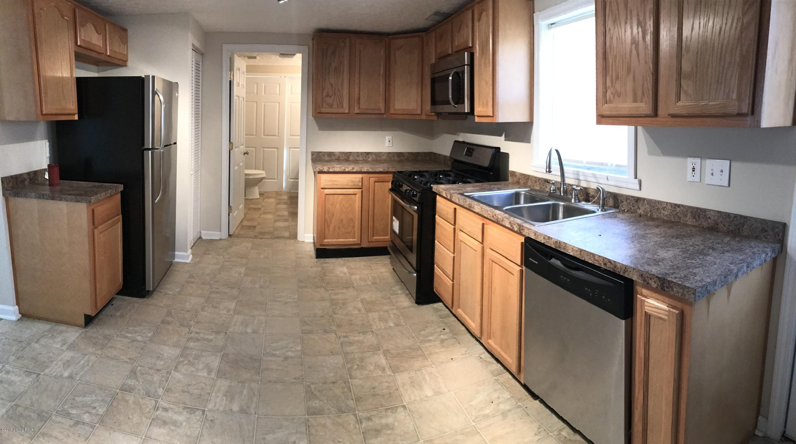 2670 Raymond Road Shepherdsville, KY 40165 - Photo 8 of 17 680DD323-9B85-4A8B-841F-36ACAF12053E