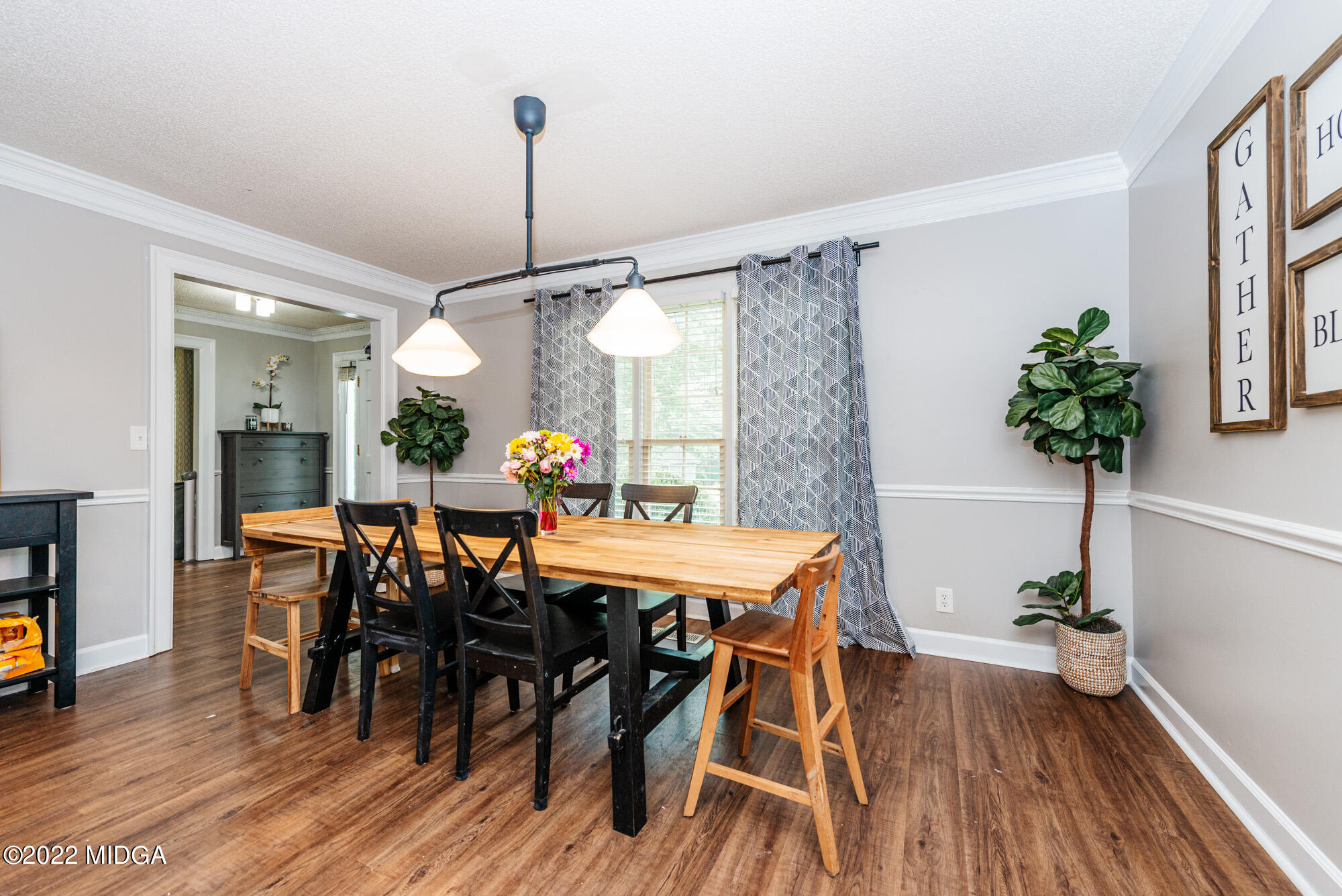 103 Spring Valley Court Macon, GA 31210 - Photo 2 of 25 DSC_4099