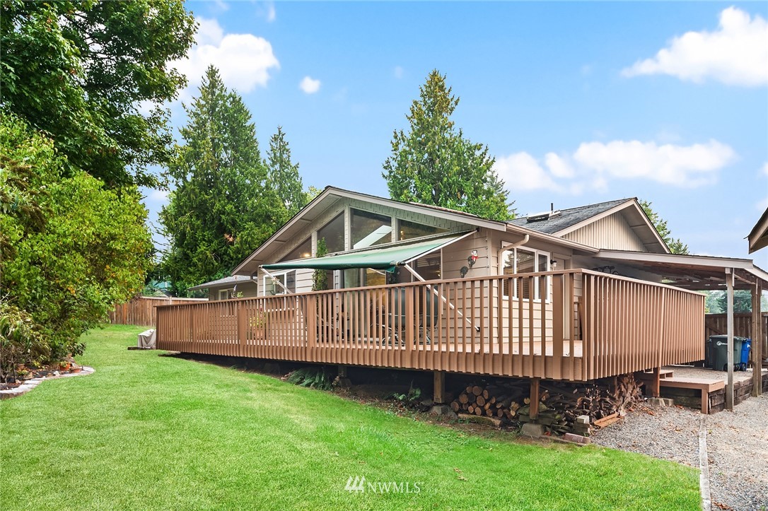 10044 Northeast 201st Street Bothell, WA 98011 - Photo 16 of 22