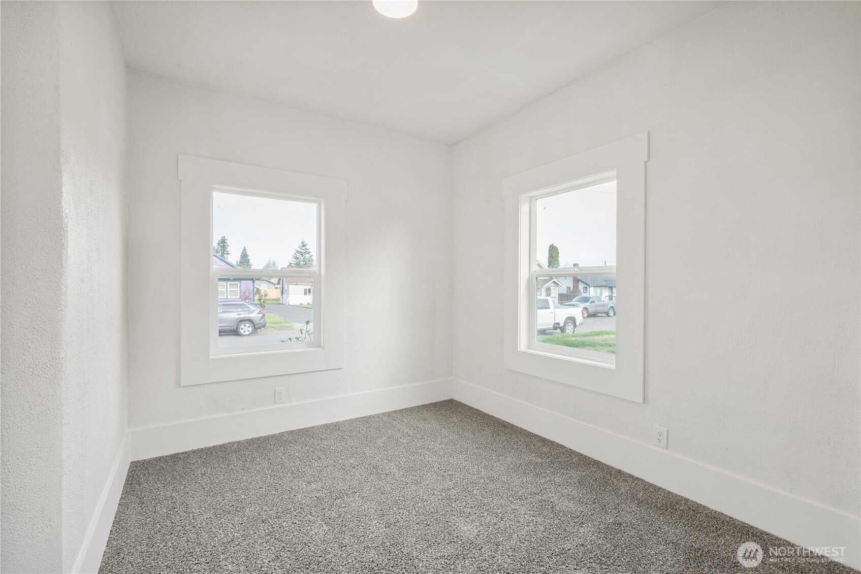 320 23rd Avenue Longview, WA 98632 - Photo 11 of 32