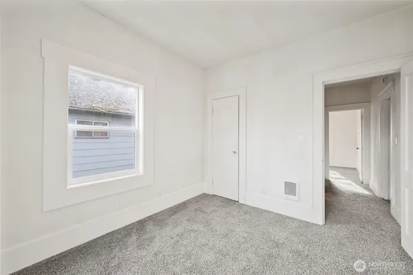 $339,900 | 320 23rd Avenue, Longview, WA 98632