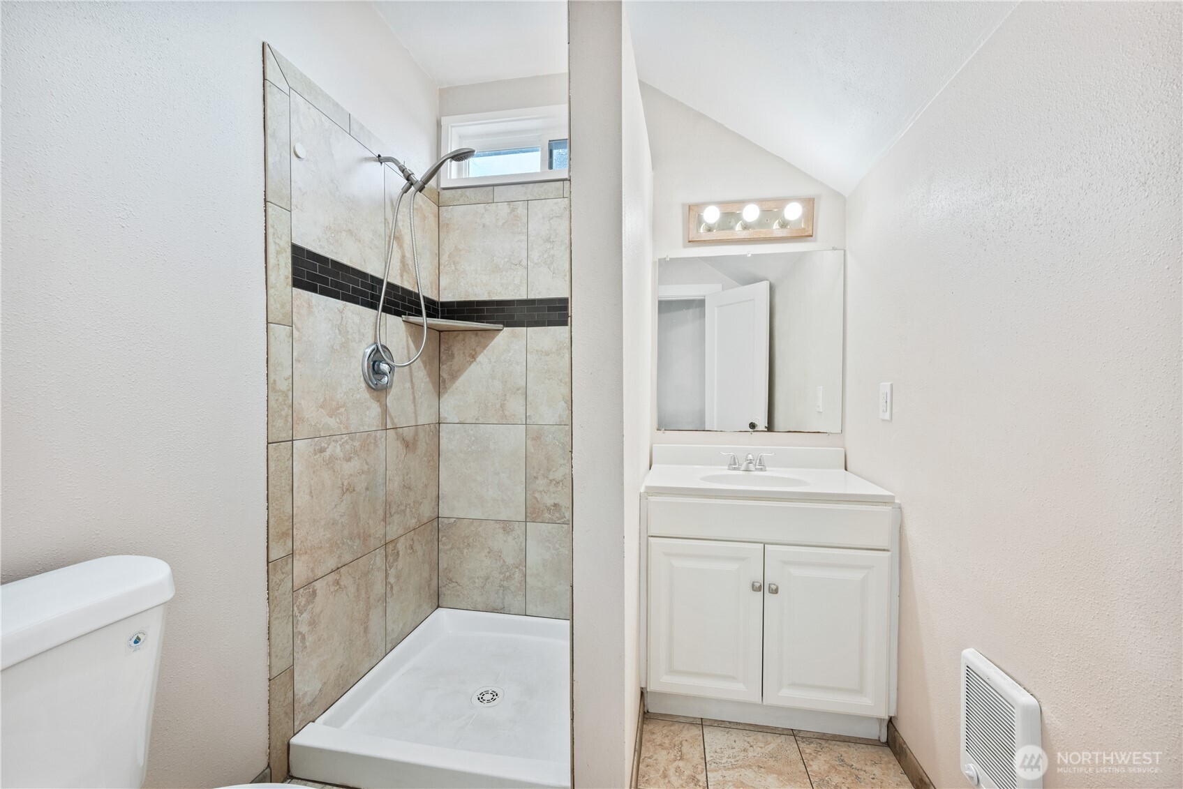 320 23rd Avenue Longview, WA 98632 - Photo 18 of 32