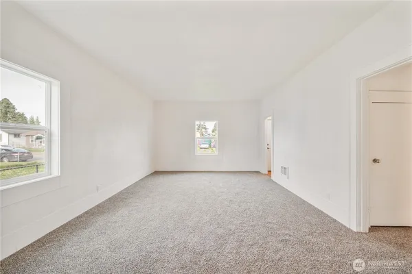 $339,900 | 320 23rd Avenue, Longview, WA 98632