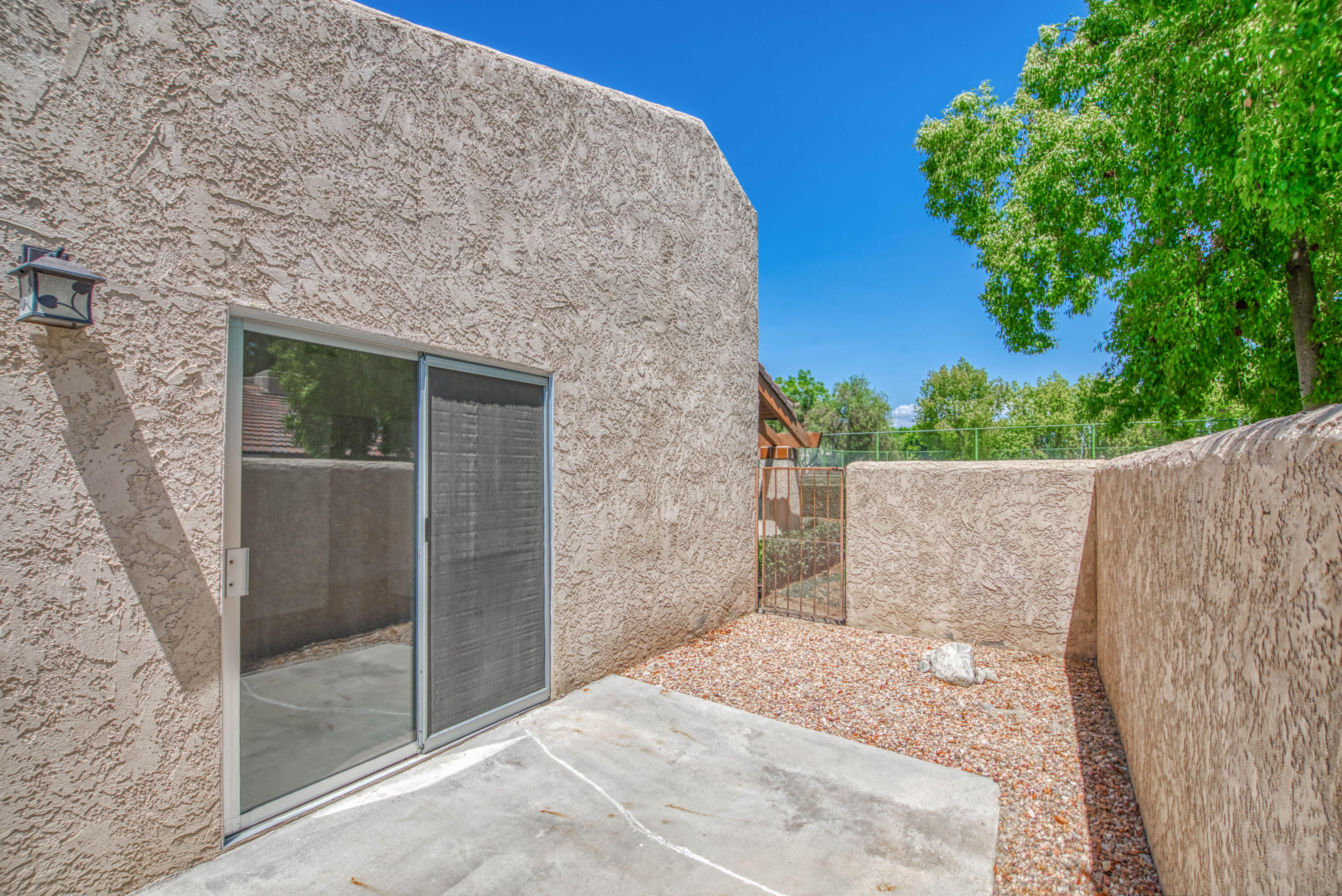 3518 Ridgeview Circle South Palm Springs, CA 92264 - Photo 27 of 32 a view of outdoor space and yard