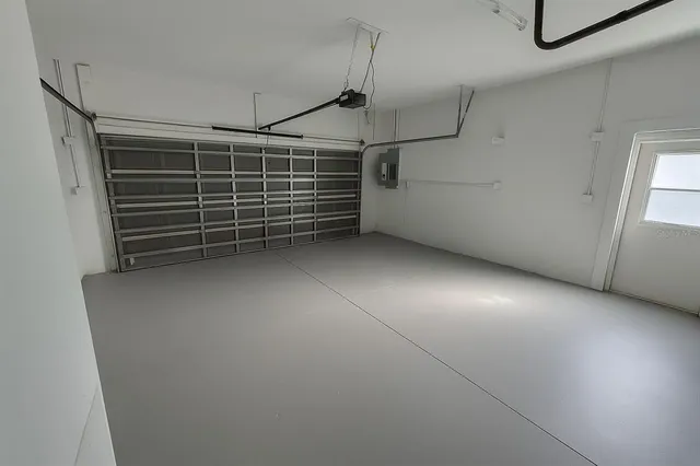 a view of room that has an empty space