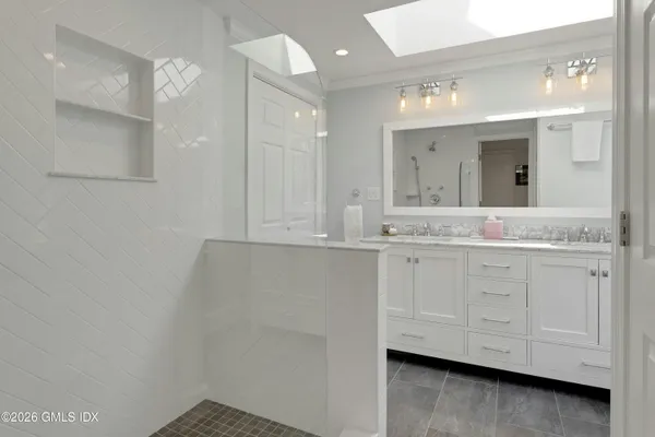 $2,795,000 | 29 Old Stone Bridge Road, Cos Cob, CT 06807