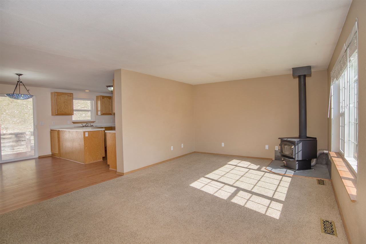 33011 North Milan Road Chattaroy, WA 99003 - Photo 3 of 20 Gallery Image 3