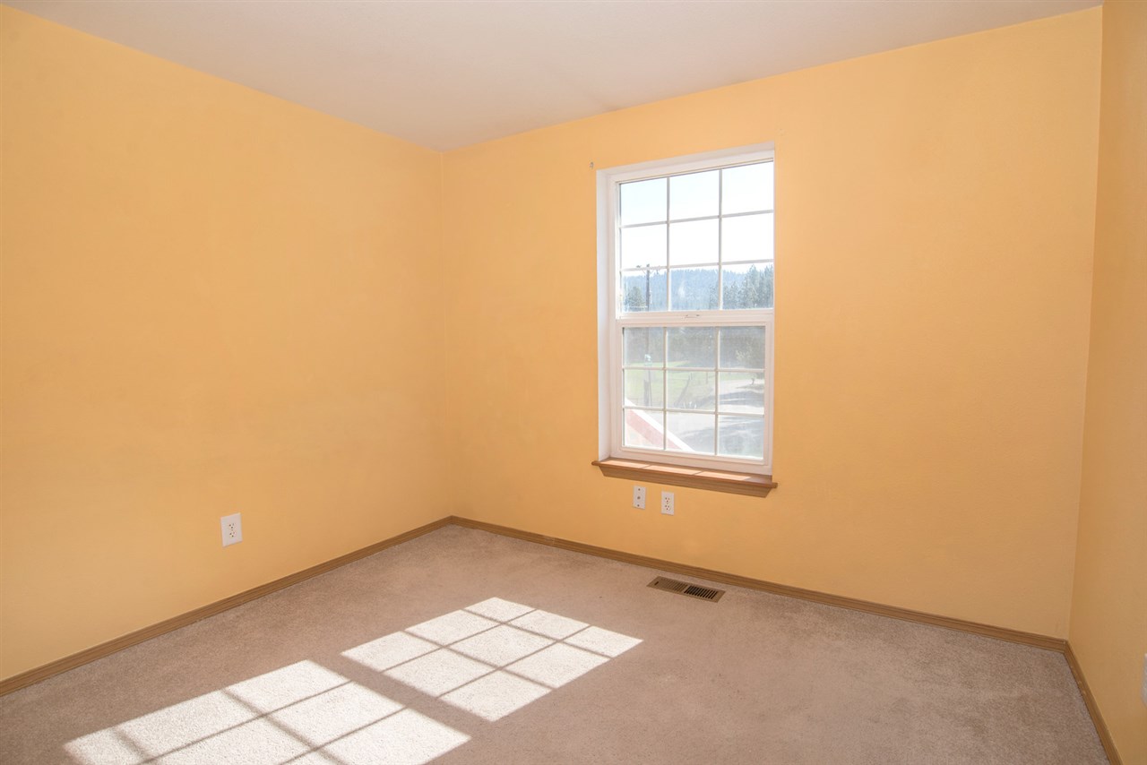 33011 North Milan Road Chattaroy, WA 99003 - Photo 8 of 20 Gallery Image 8