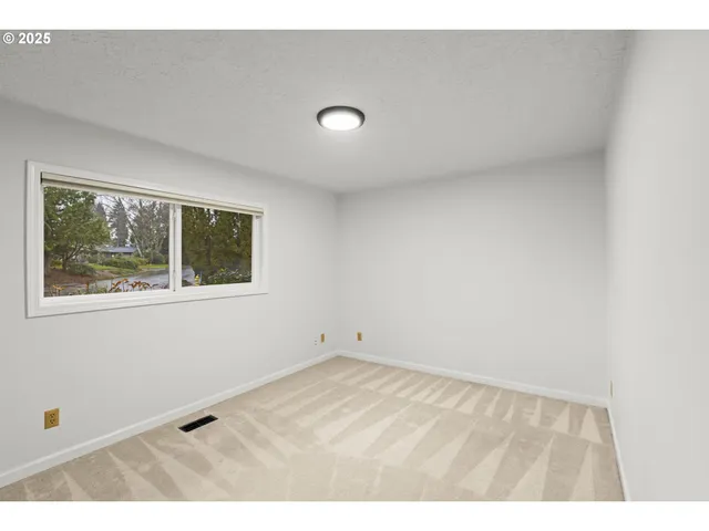 $595,000 | 2669 Southeast Alder Street, Hillsboro, OR 97123