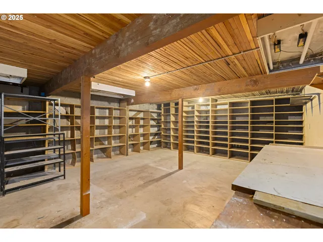 $595,000 | 2669 Southeast Alder Street, Hillsboro, OR 97123