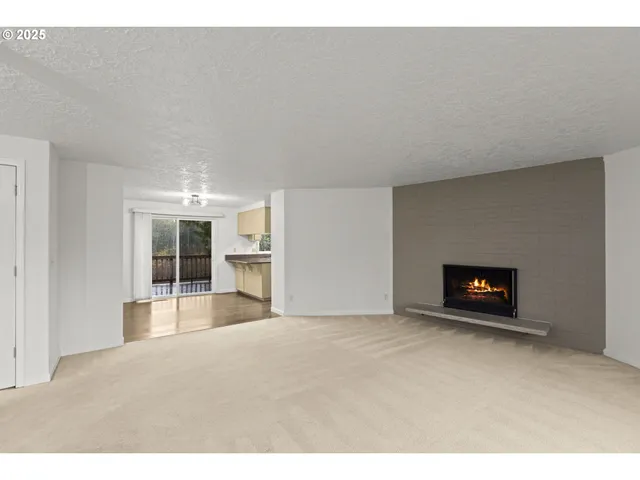 $595,000 | 2669 Southeast Alder Street, Hillsboro, OR 97123