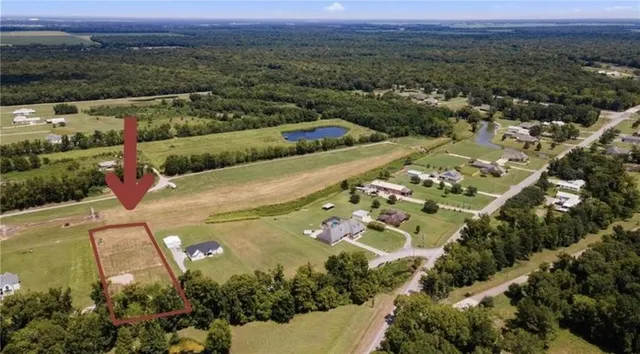 $84,400 | 11744 Bayou Tommy Lane, Port Allen, LA 70767