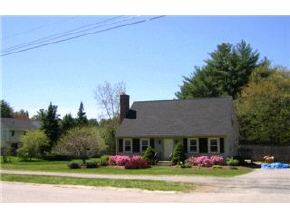 34 Whitford Road Nashua, NH 03062 - Photo 4 of 5 Gallery Image 4