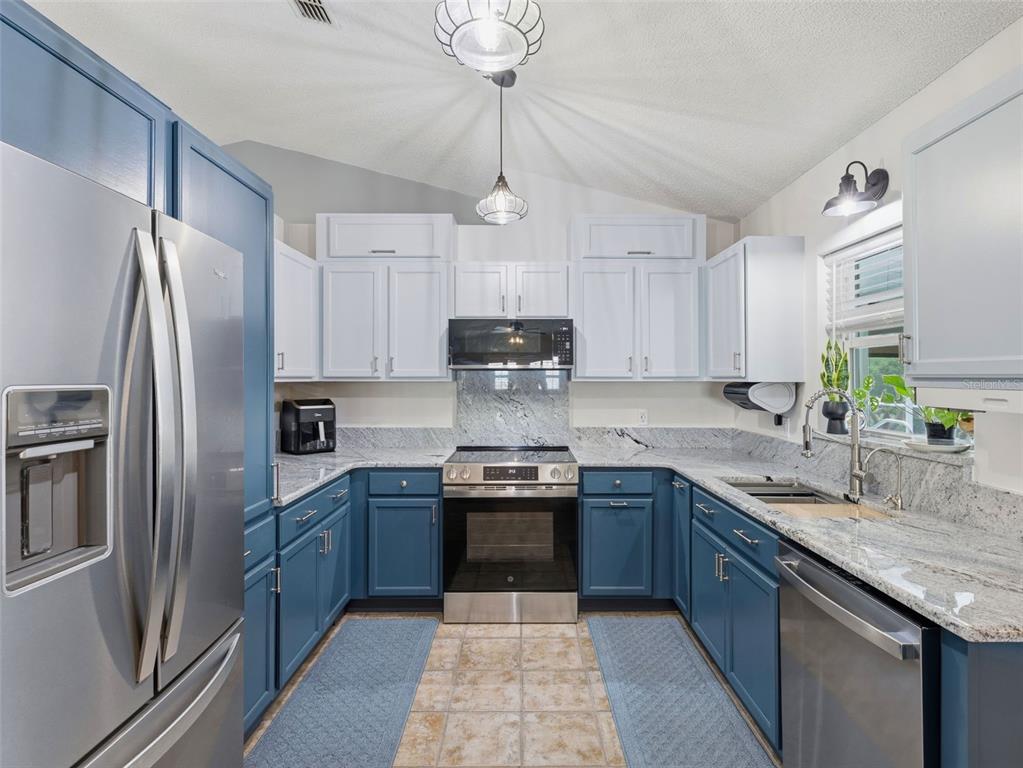 13389 Brewster Road Spring Hill, FL 34609 - Photo 7 of 53